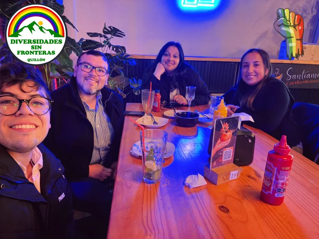 🏳️🌈 Reunión de la directiva de Diversidades sin Fronteras Quillón
El lunes 2 de junio, algunos miembros de la directiva de Diversidades sin Fronteras Quillón se reunieron para planificar actividades para el mes de junio, un mes significativo para la comunidad LGBTIQ+.
El objetivo de la reunión fue Organizar eventos y actividades que conmemoren las luchas y logros de la comunidad LGBTIQ+ durante este mes, fomentando la visibilidad y el reconocimiento de los derechos y la diversidad.
Junio es un mes para recordar y conmemorar las luchas históricas y actuales de la comunidad LGBTIQ+ por la igualdad y la justicia.
Se vienen cositas... 🧉🏳️🌈
#diversidadessinfronterasquillón
#quillonñuble
#quillon
#lgtbiq🏳️🌈