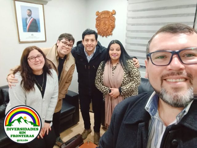 🏳️‍🌈 Reunión entre la Agrupación Diversidades sin Fronteras y el alcalde, Sr. Felipe Catalán Venegas

Hoy, miércoles 4 de junio, la directiva de la Agrupación Diversidades sin Fronteras Quillón, se reunió con el alcalde de nuestra Comuna de Quillón, Sr. Felipe Catalán Venegas. 

El objetivo fue, Dar a conocer la misión y objetivos de la agrupación. Resaltando, la importancia de la visibilización y el respeto hacia las personas LGBTIQ+ en la comuna.

Lo relevante que es establecer diálogos entre la agrupación y las autoridades locales con la finalidad de fomentar la inclusión y el respeto en nuestra comuna de Quillón.

A través de esta reunión, nos da fuerza y continuidad al trabajo colaborativo entre la municipalidad y nuestra agrupación, que se ejecutará durante el año 2025.

#diversidadessinfronterasquillón 
#lgtbiq🏳️‍🌈 
#quillonñuble 
#quillon